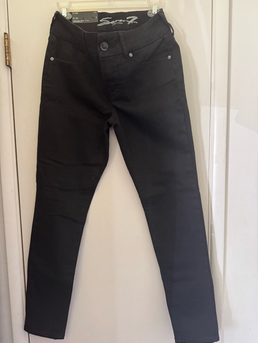 Seven7 Women’s Black Skinny Jeans